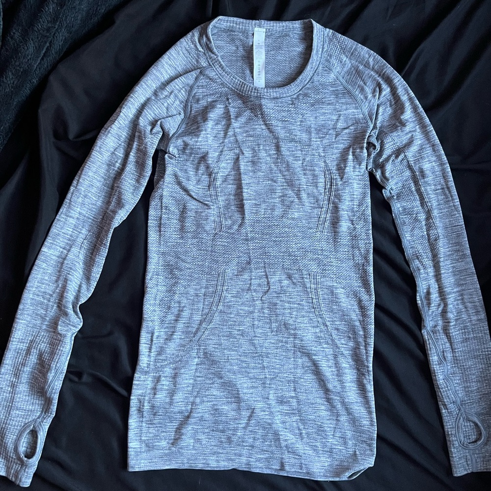 Lululemon long sleeve thin top
